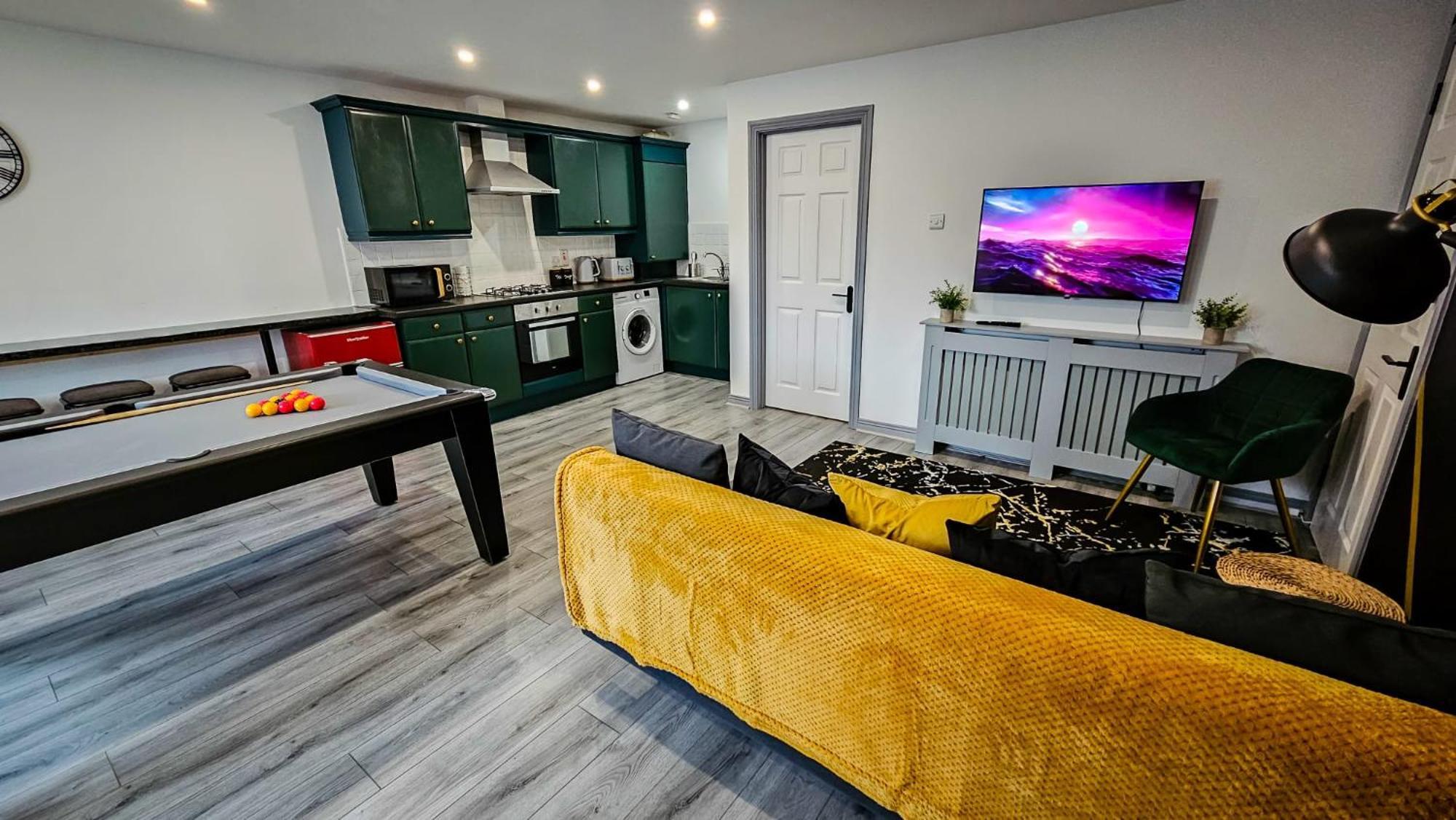 Modern City Centre Apartment 贝尔法斯特 外观 照片